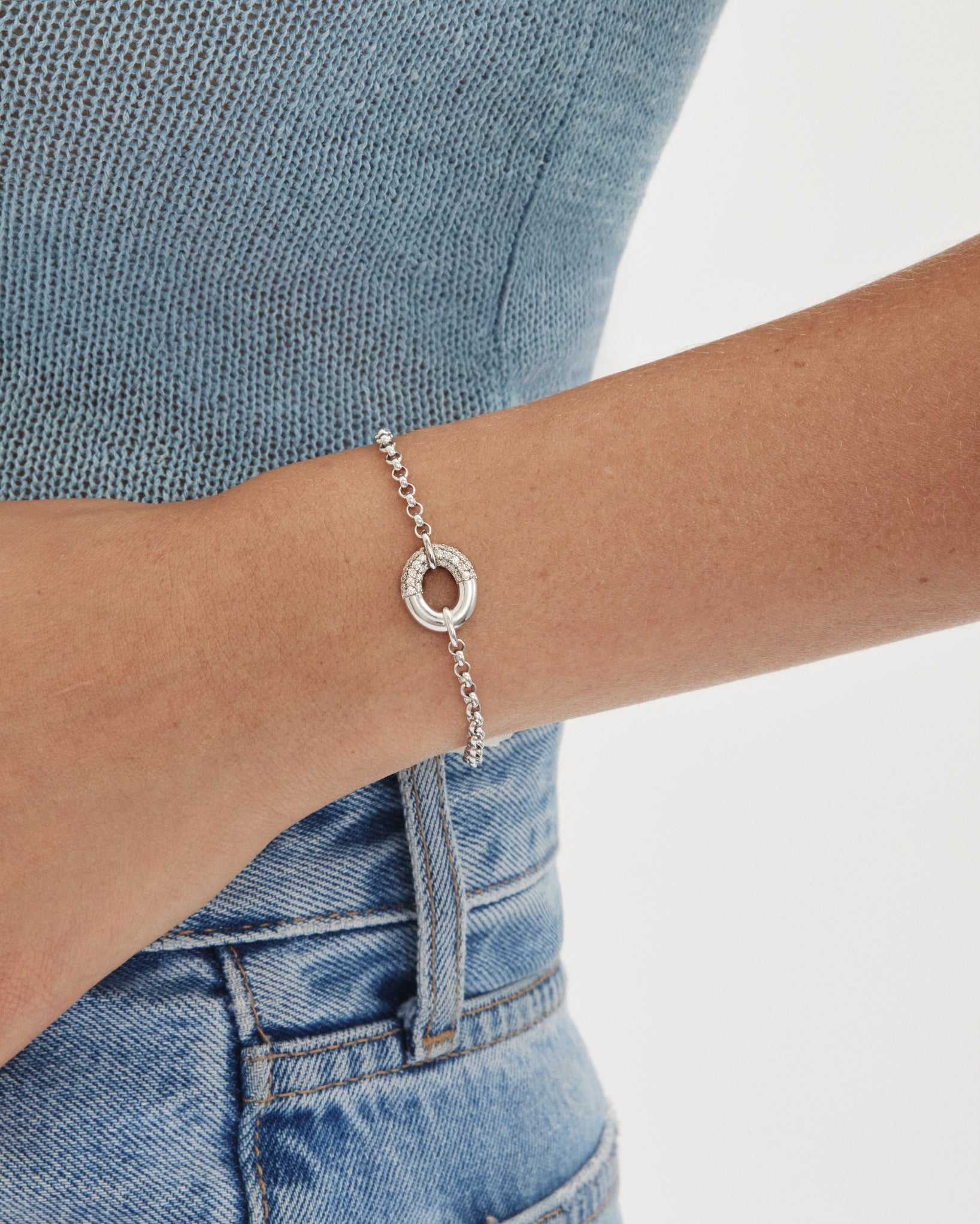 The Soleil Oval Bracelet