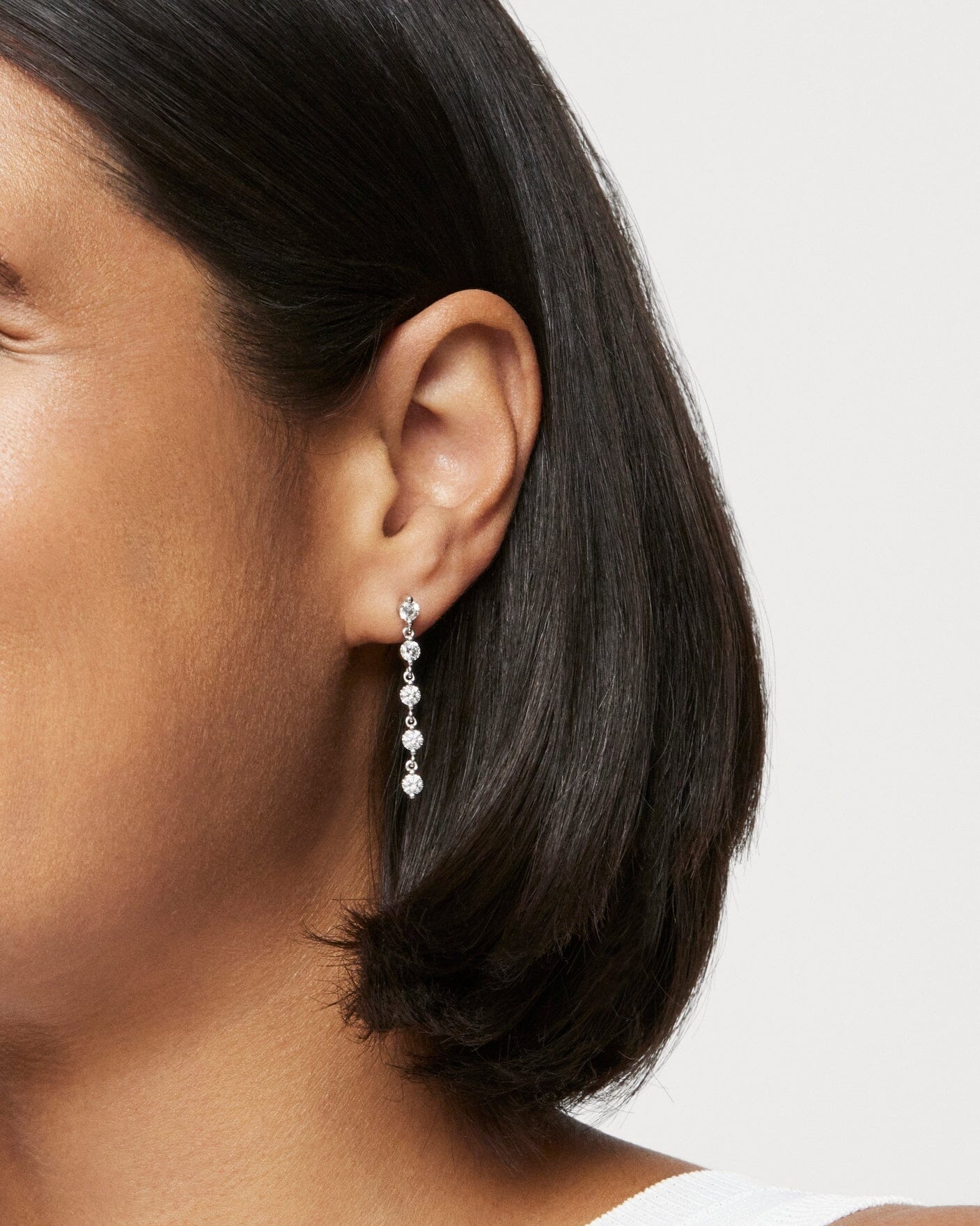 The Round Brilliant Line Drop Earrings