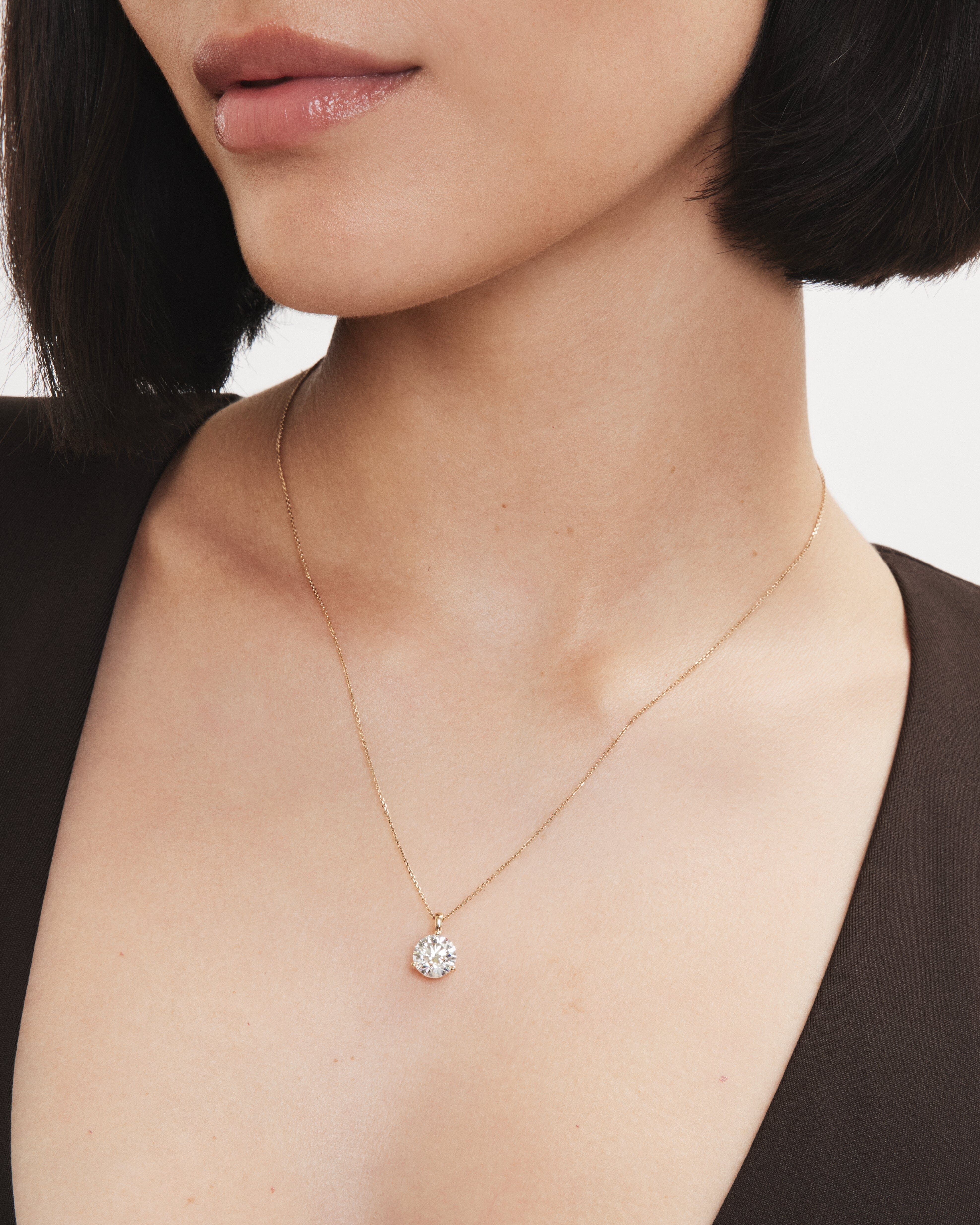The Round Brilliant Solitaire Bale Pendant