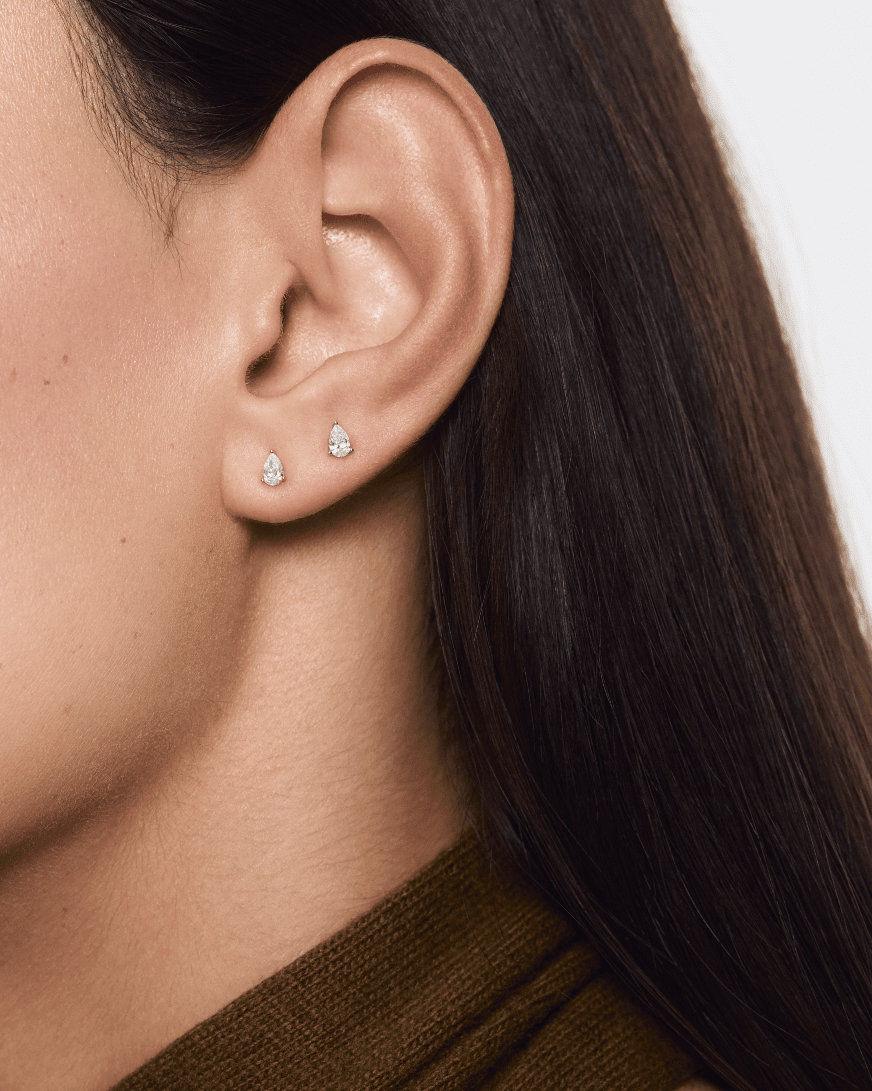 The Mini Pear Solitaire Studs